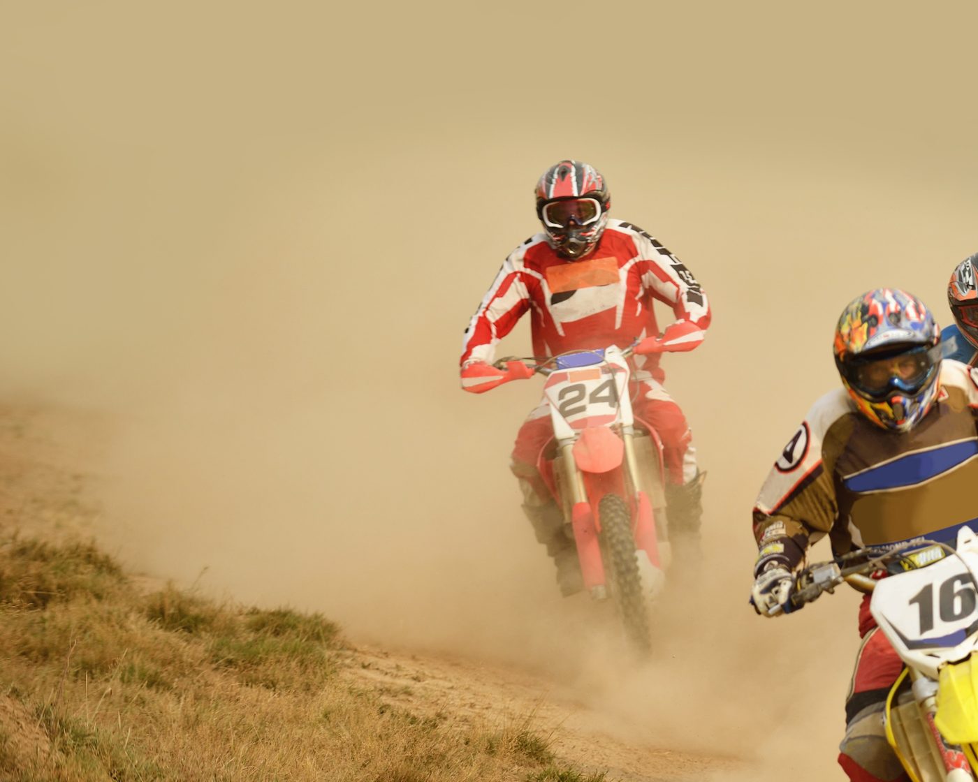 Riders in dust at Moto Camp